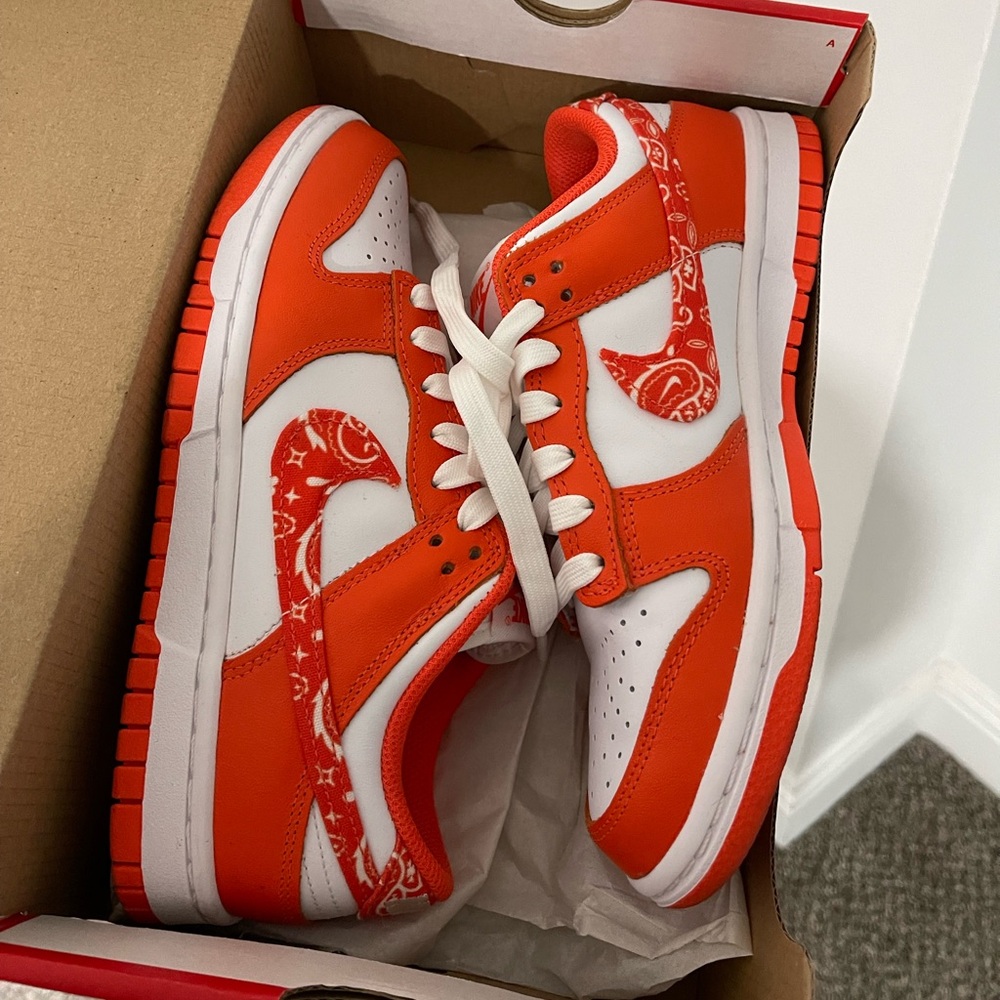 Nike Low Dunk Orange Paisley Sneakers